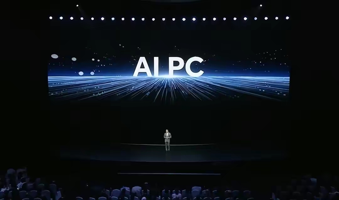 AI PC革命浪潮之巅，ibbot手机：握在掌中的未来“超脑节点”